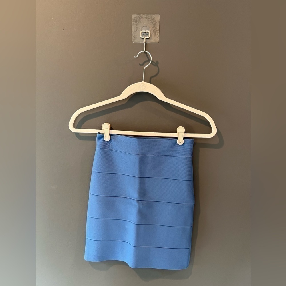 New BCBG Bodycon Skirt, Small